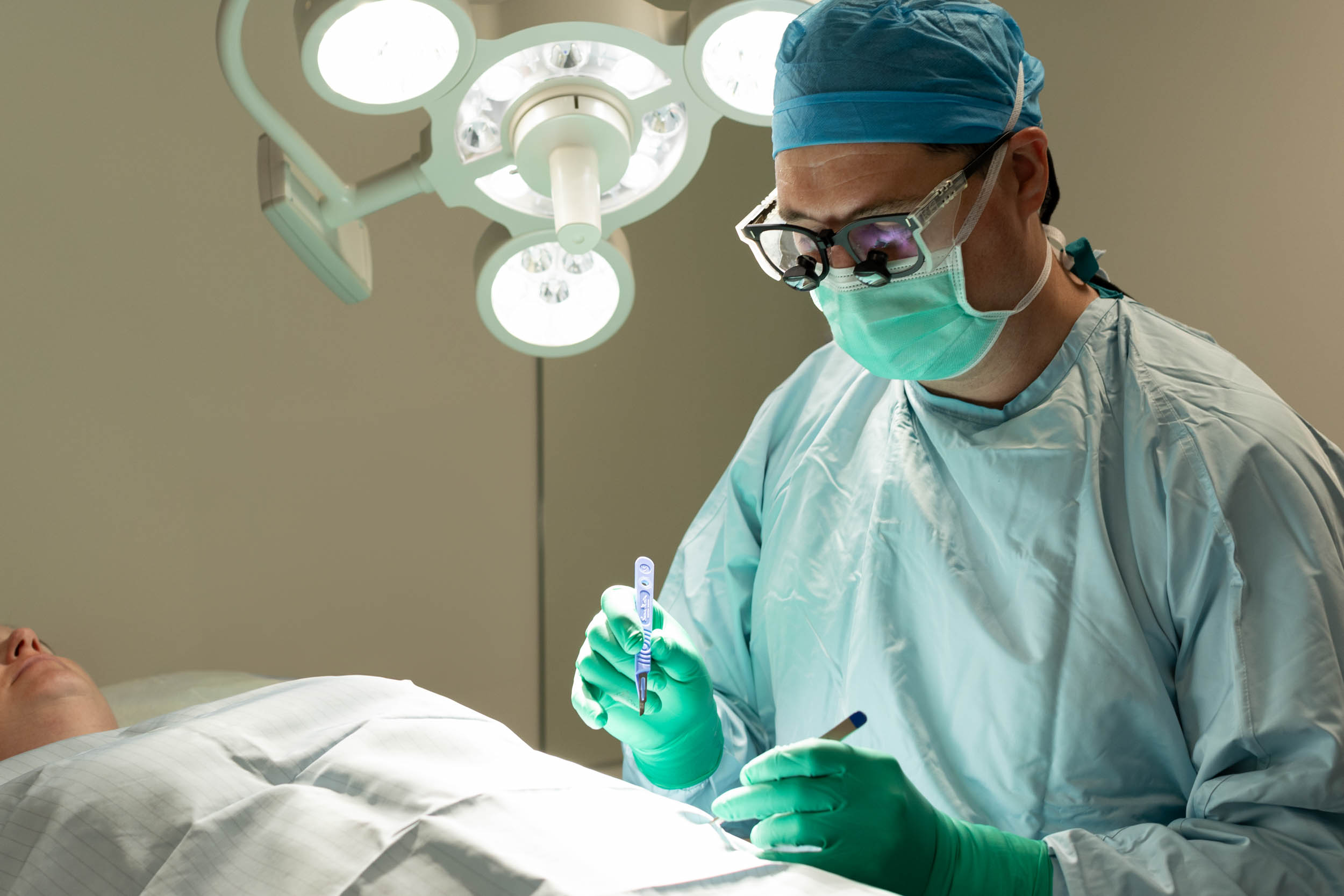 breast cancer surgeon